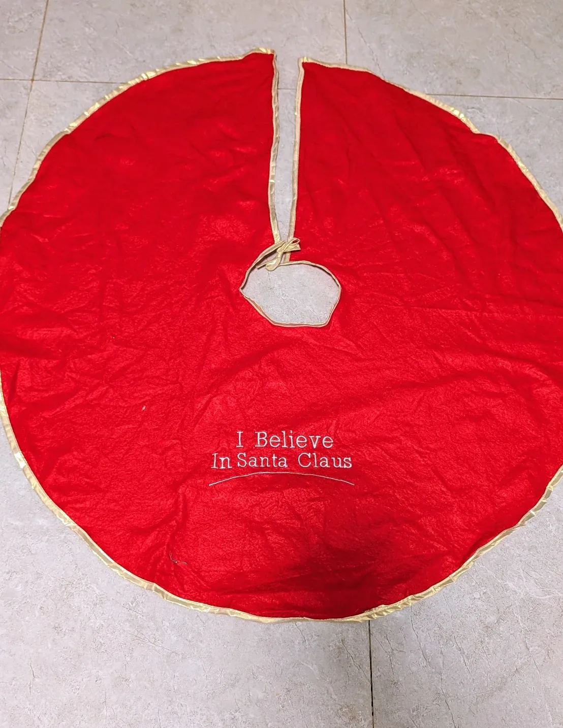 Red Christmas Tree Skirt - I Believe In Santa Claus