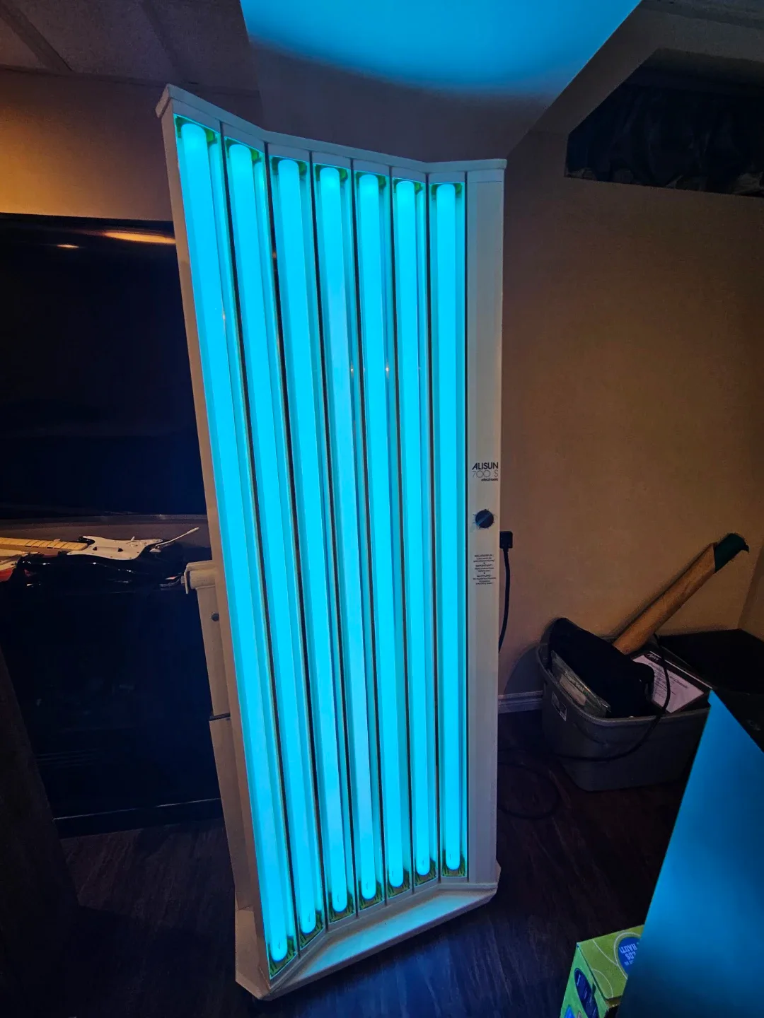 Alisun 700 S Electronic Tanning Bed image indicator(2)