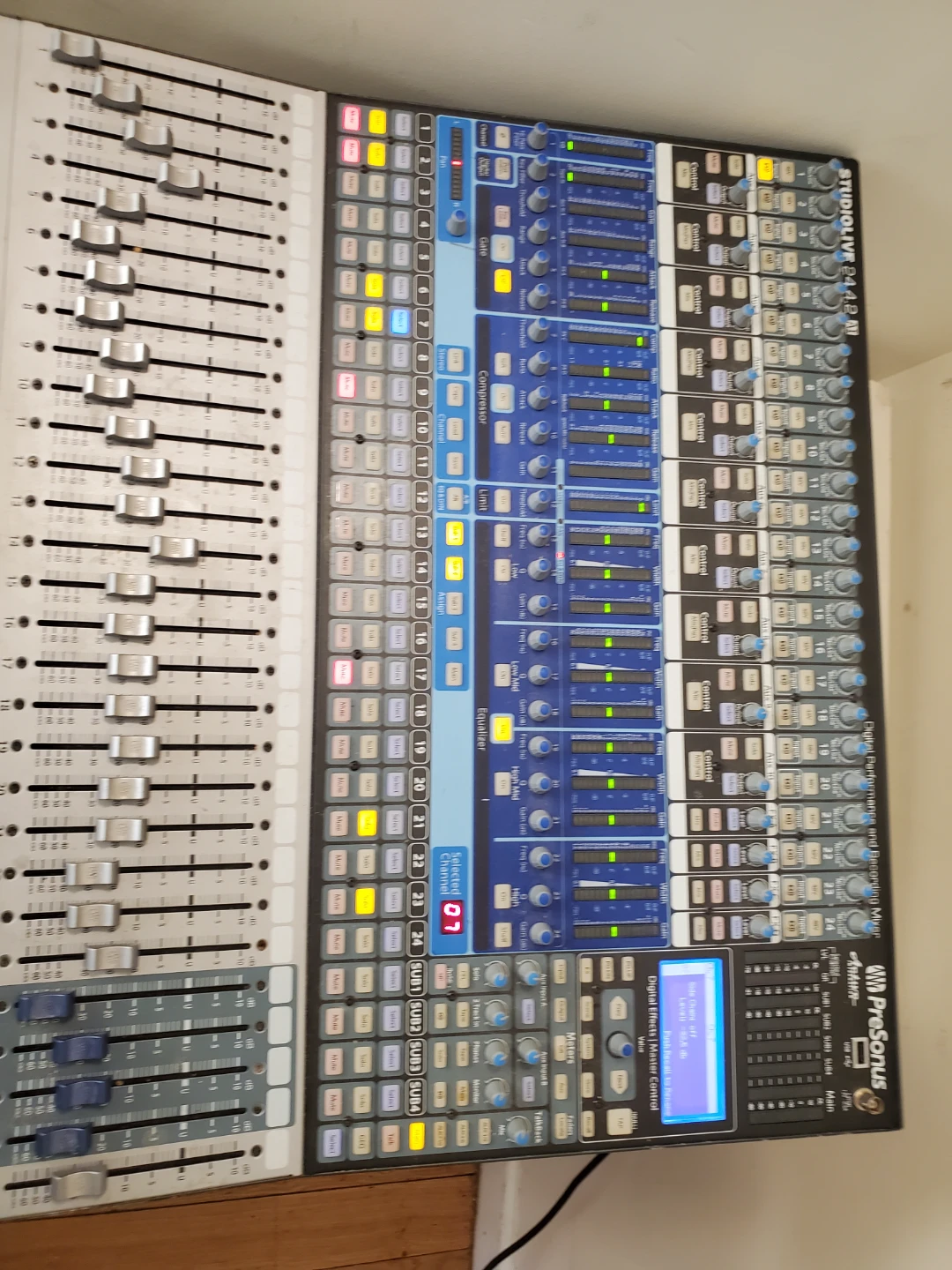 PreSonus StudioLive 24.4.2AI Digital Mixer - photo 3