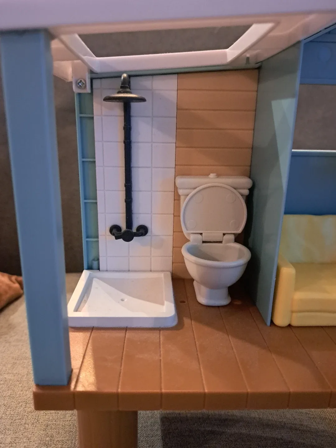 Bluey Beach House Play Set image indicator(6)