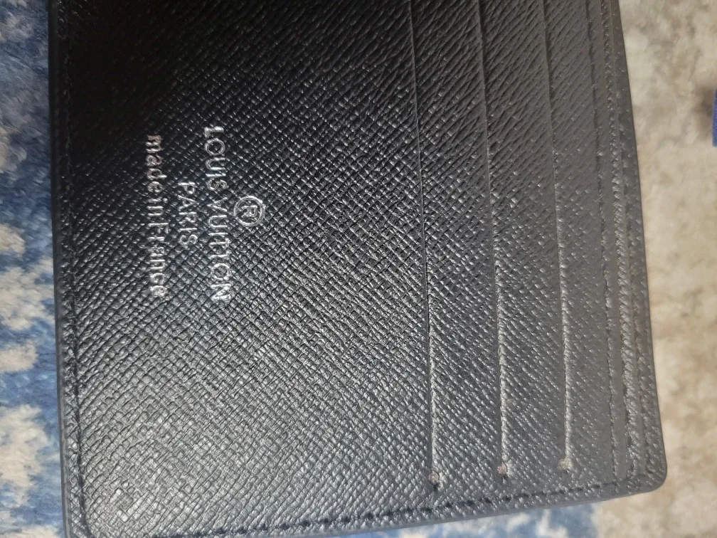 Louis Vuitton Black Card Holder with Box image indicator(2)