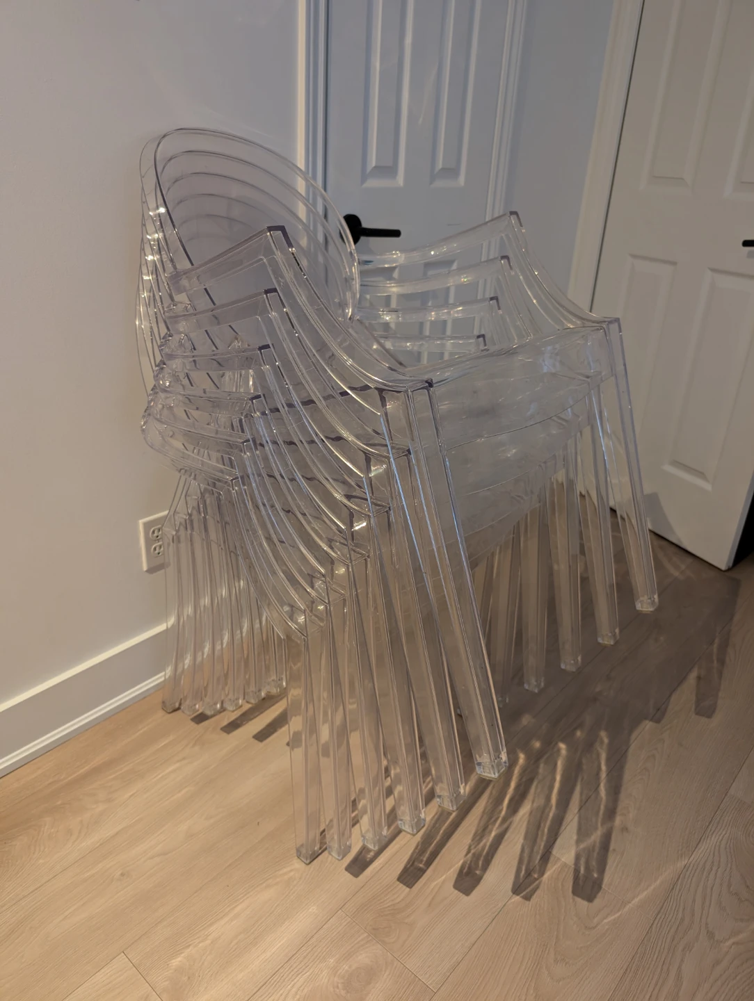 Set of 6 Ghost Chairs - Clear (price is for all 6) - photo 4
