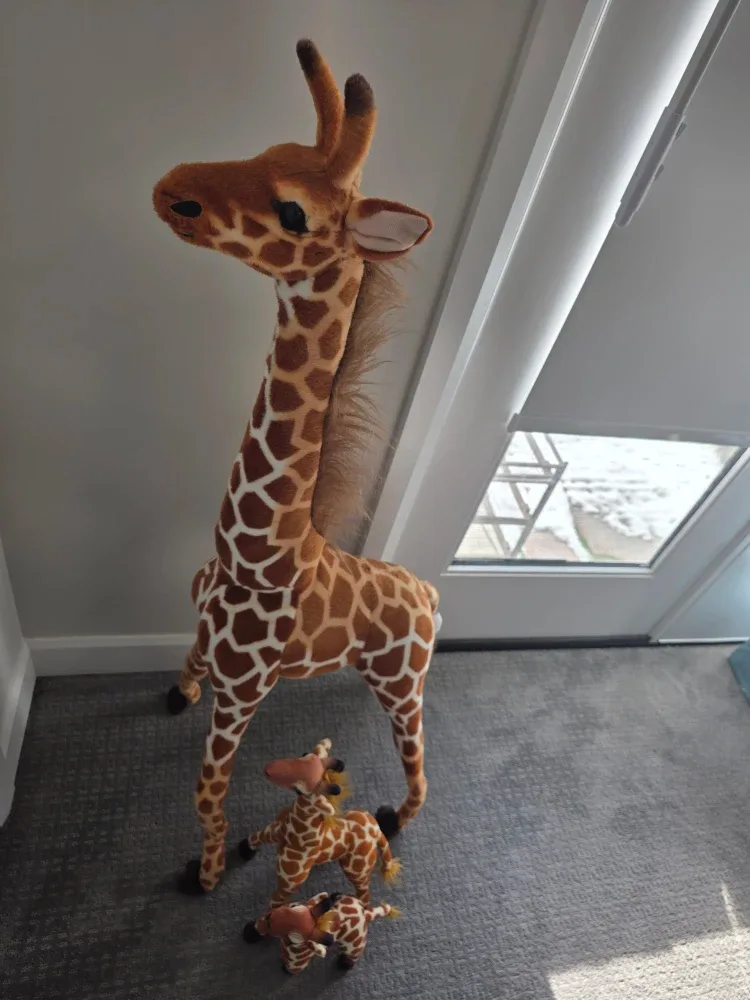 Melissa & Doug Giraffe Plush - Set of 3 image indicator(2)