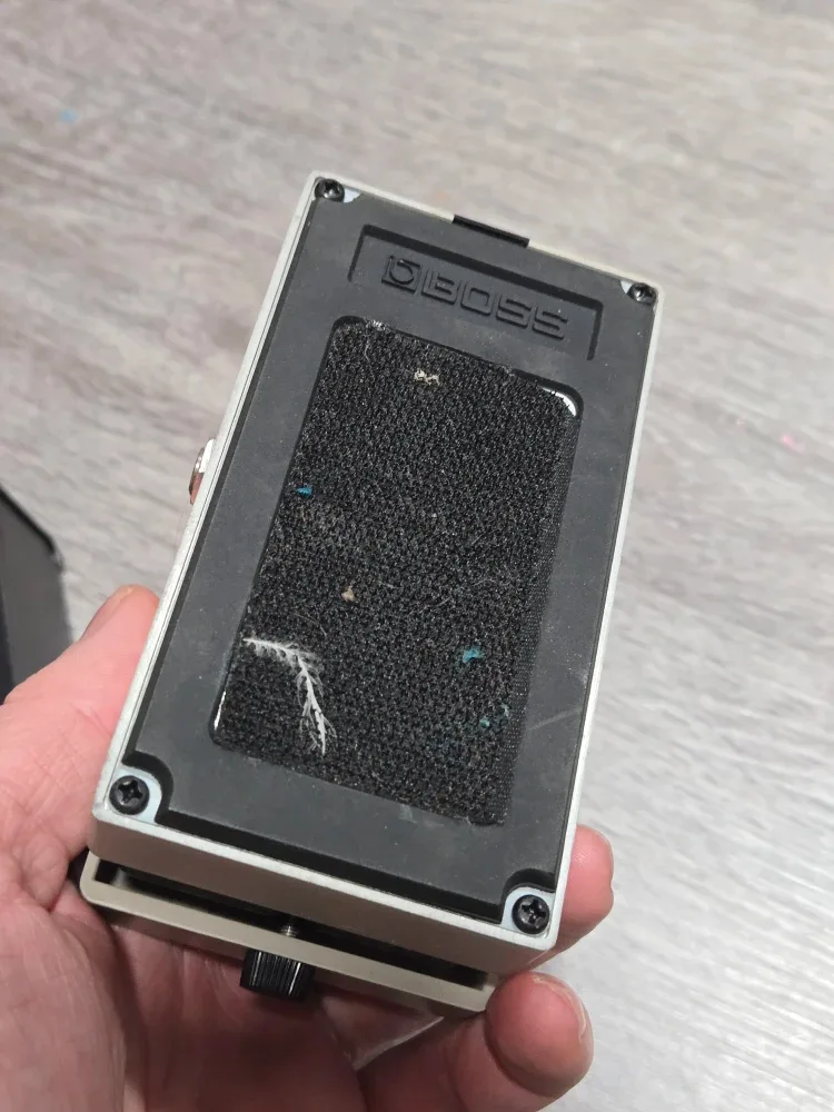 Boss Equalizer GE-7 image indicator(3)