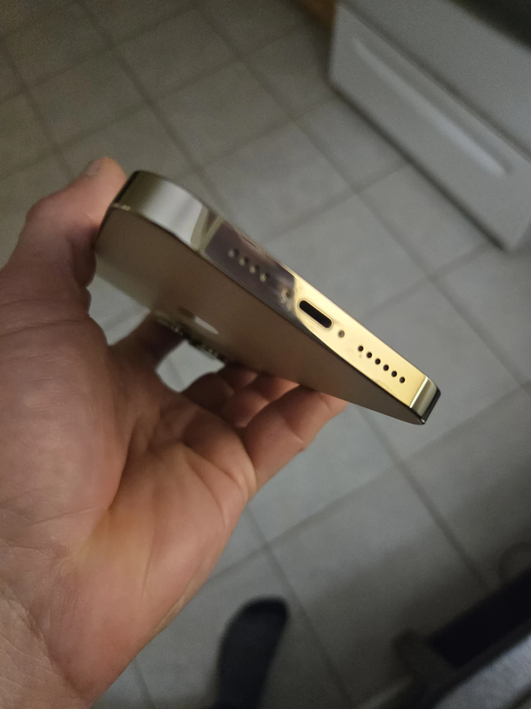 Iphone 14 pro max 128g 86 battery health - photo 4
