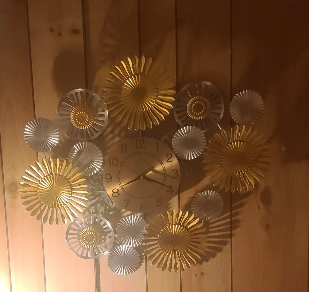 Decorative Stylish Floral Wall Clock