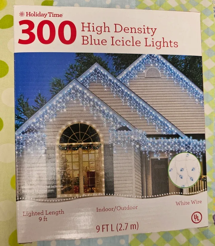 Holiday Time Blue Icicle Lights - 9 ft