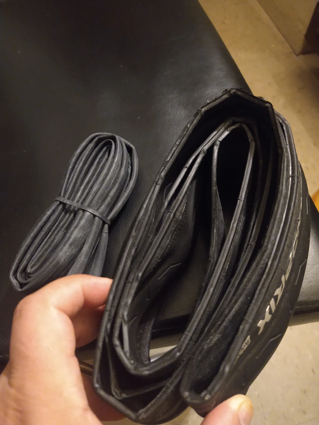 Continental Grand Prix 700x25c Bike Tire & Tube - photo 2