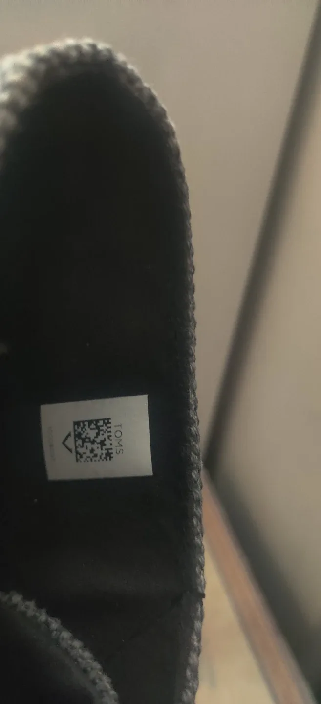 TOMS Grey Shoes - Size 10 mens image indicator(5)