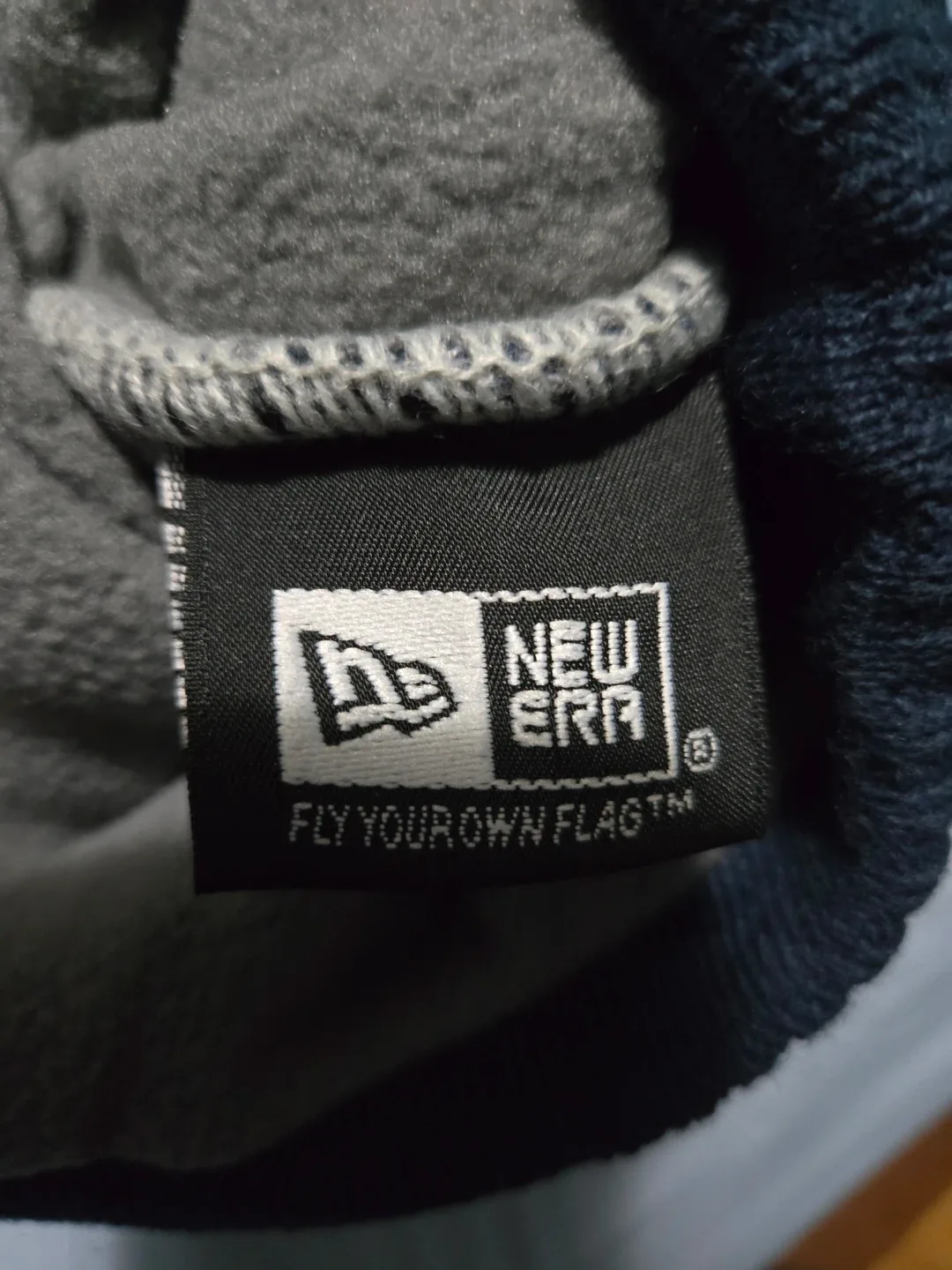 Toronto Maple leafs new era beanie image indicator(2)