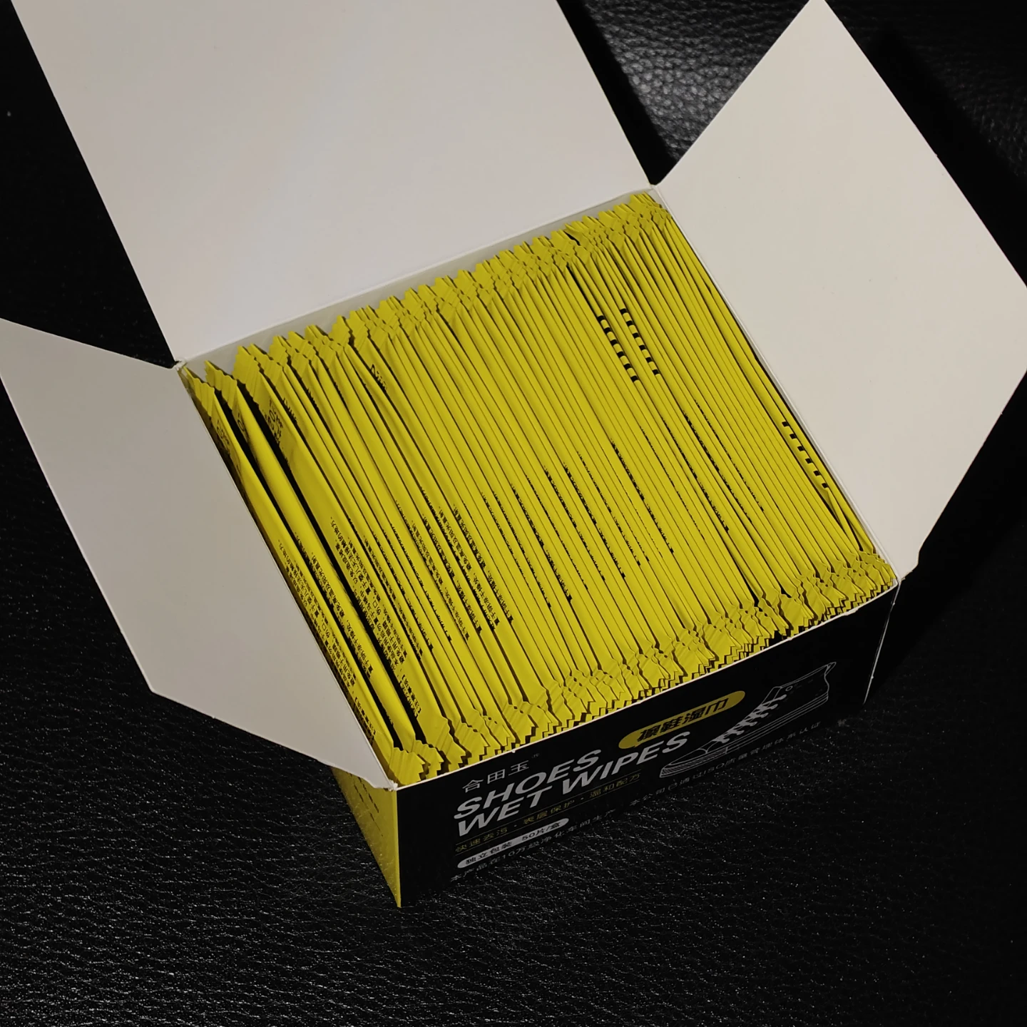 Shoes Wet Wipes - photo 2