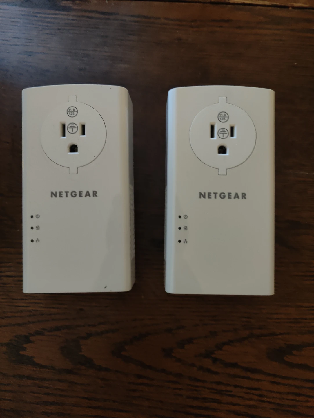 NETGEAR Powerline 2000 Extra Outlet
