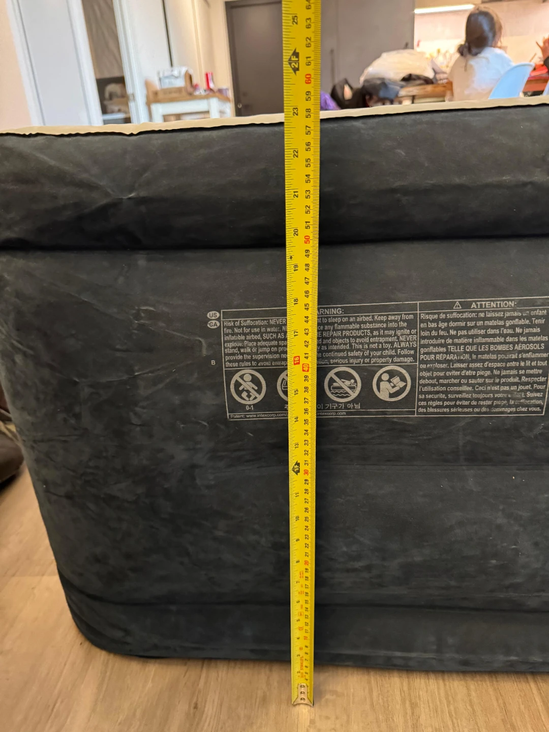 Queen Intex Air Mattress with Built-in Pump & Carry Bag - photo 5