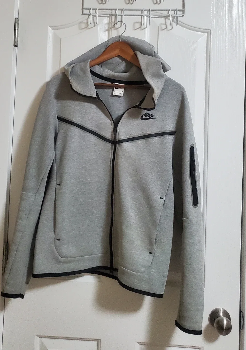 Nike Tech Fleece Hoodie - Grey, Size Small