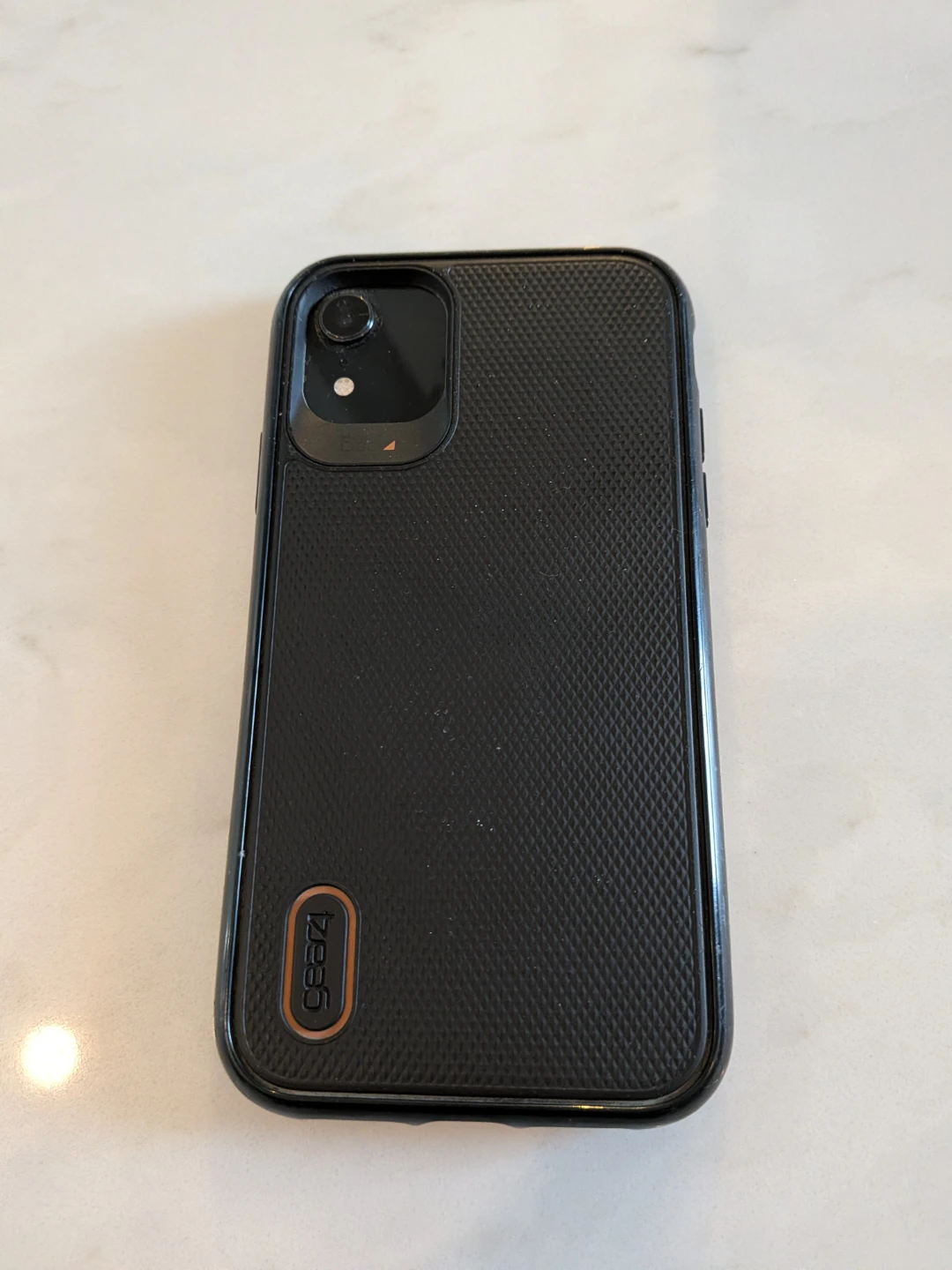 IPhone 10 xr with OtterBox - photo 2