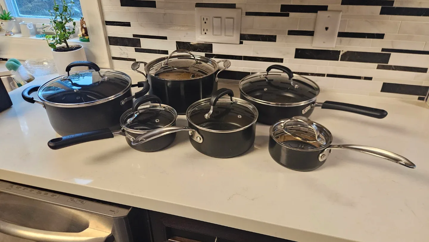 12 Piece Cookware Set