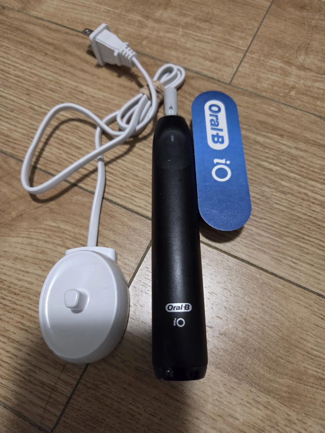 Oral-B iO Electric Toothbrush - Black - photo 2