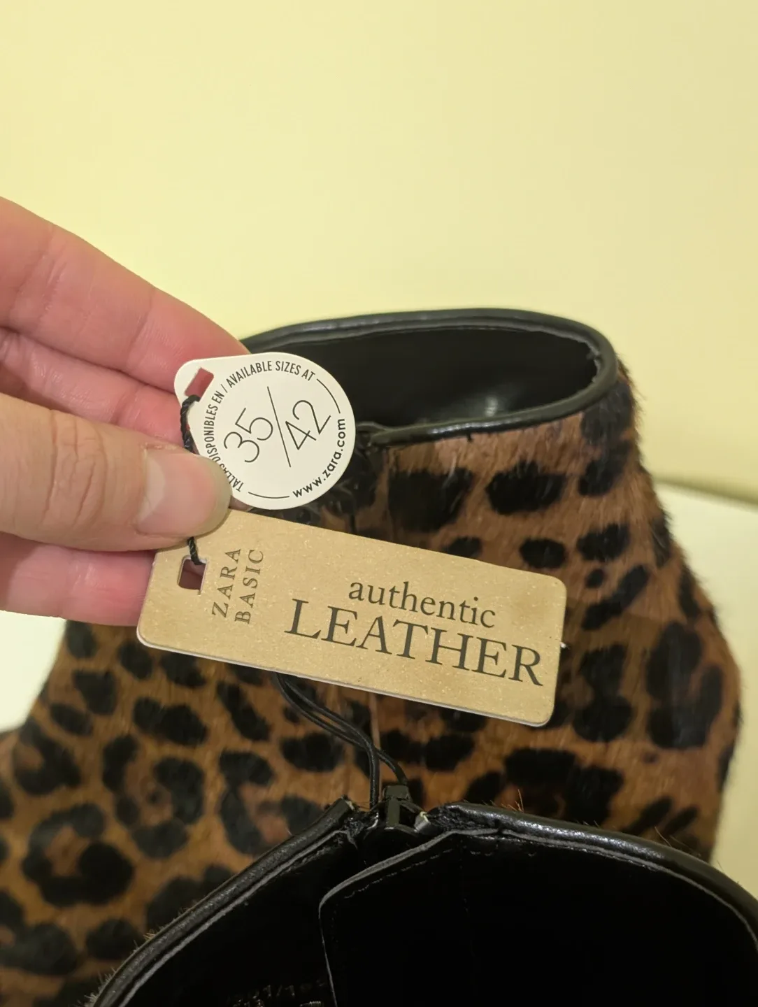 Zara Basic Leopard Print Leather Ankle Boots Size 7 image indicator(3)