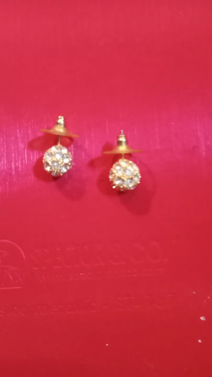Sparking Stud Earrings