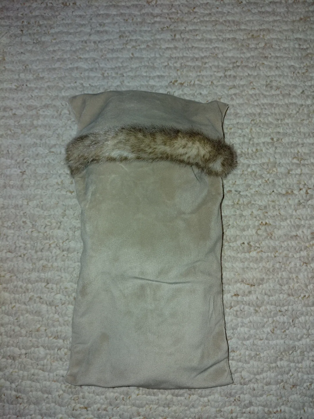 Restoration Hardware Slippers with Faux Fur Trim image indicator(4)