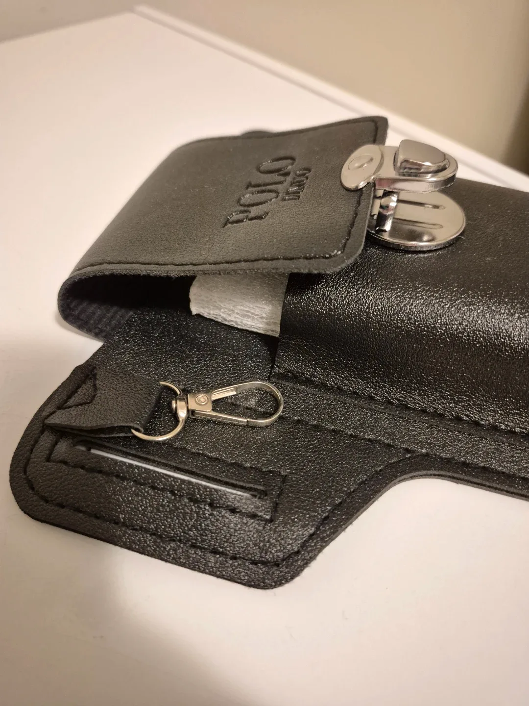 Polo Dinuo Black Leather Phone Holster #Cleanout image indicator(4)