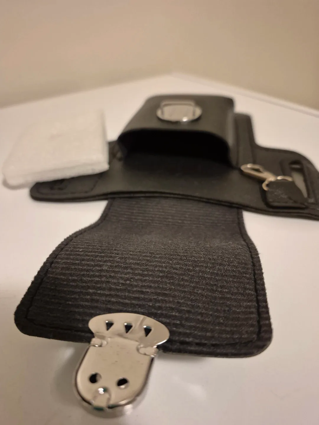 Polo Dinuo Black Leather Phone Holster #Cleanout image indicator(5)