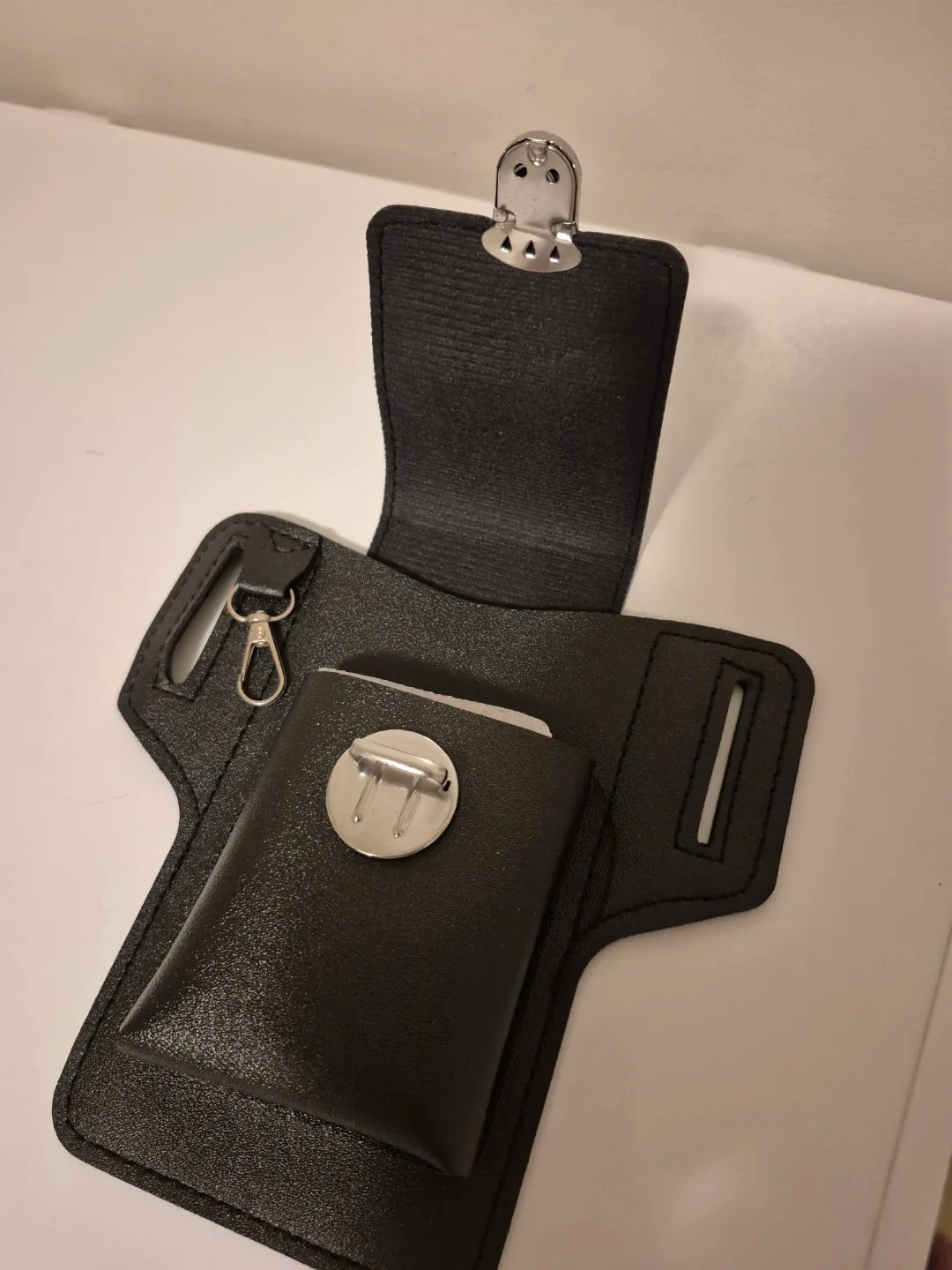 Polo Dinuo Black Leather Phone Holster #Cleanout image indicator(6)