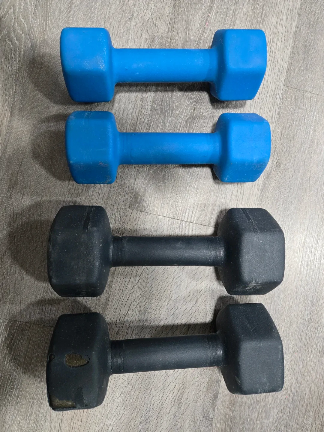 Dumbbell Sets: 10 LB & 15 LB image indicator(5)