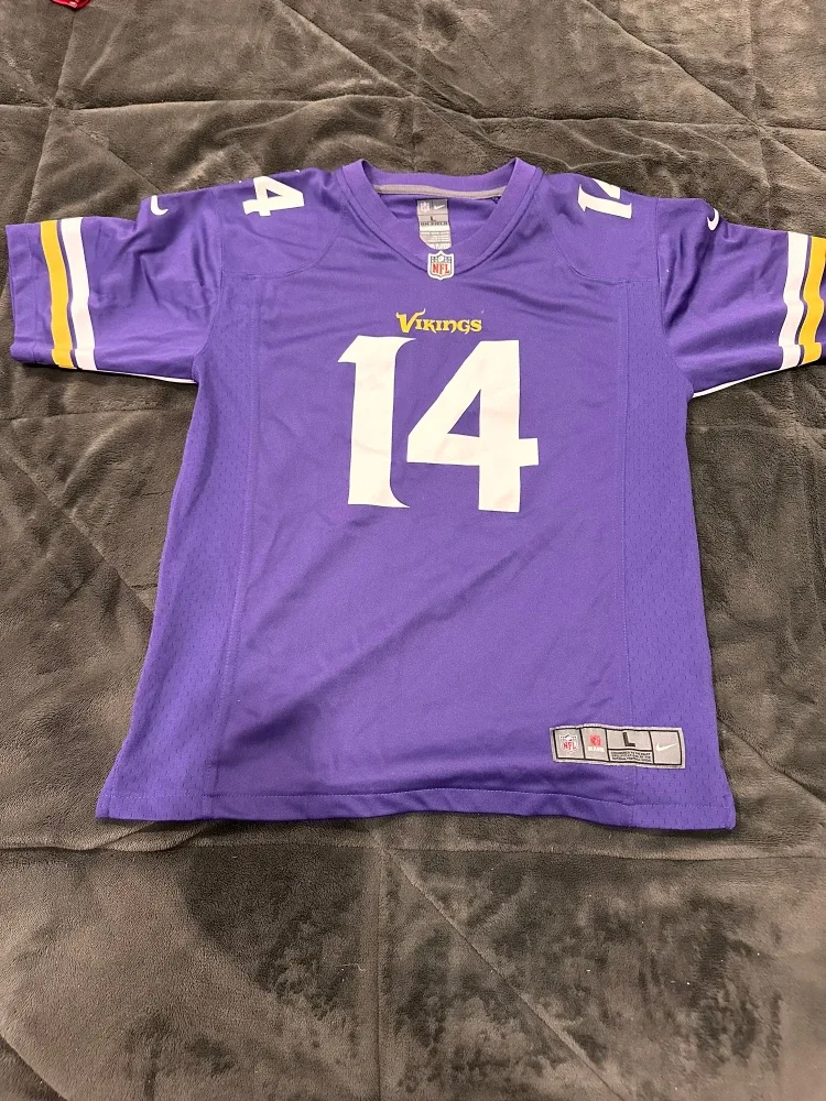 DIGGS NIKE NFL ON FIELD JERSEY SIZE XL