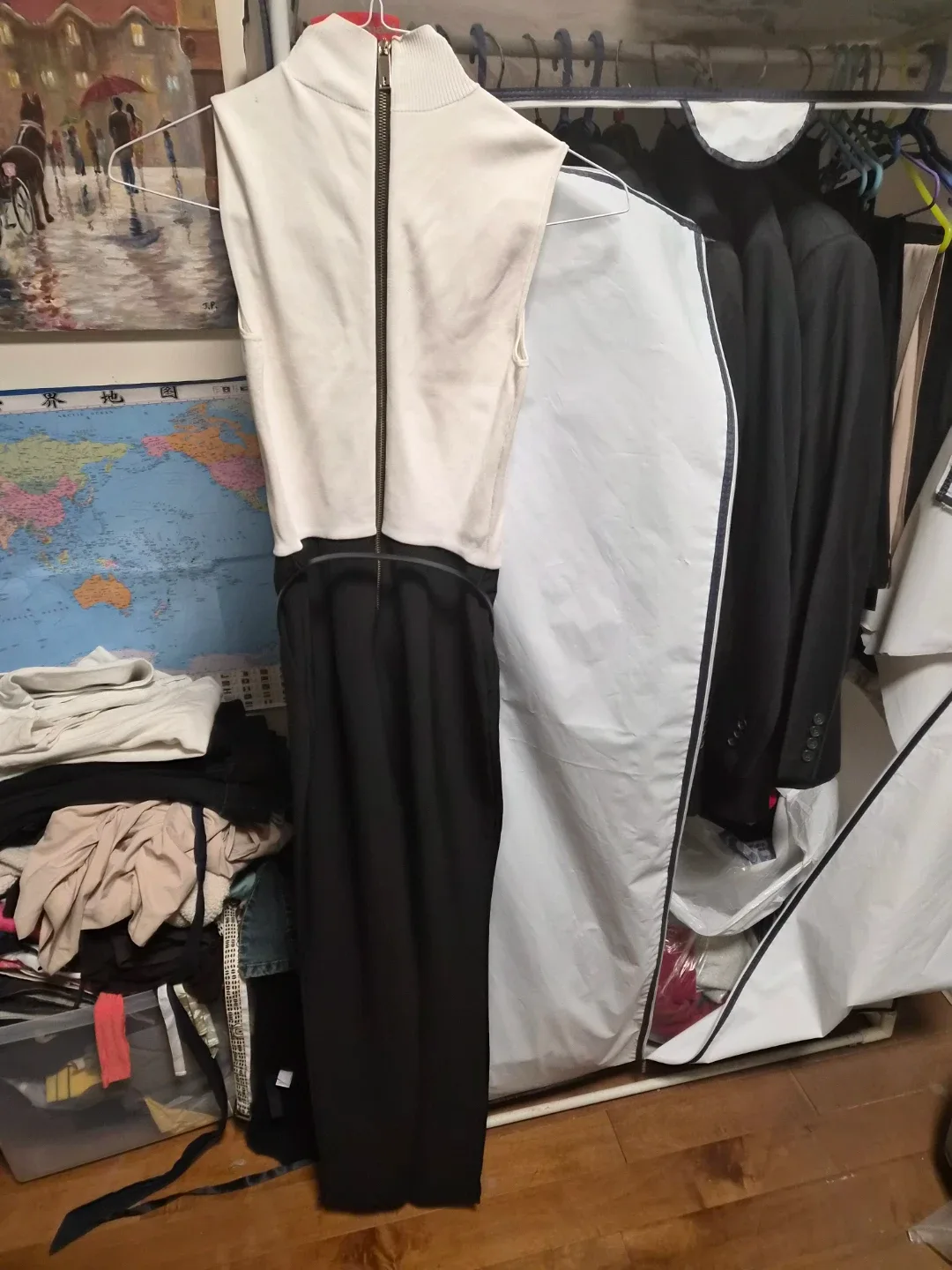 Two-Tone Sleeveless Jumpsuit image indicator(2)