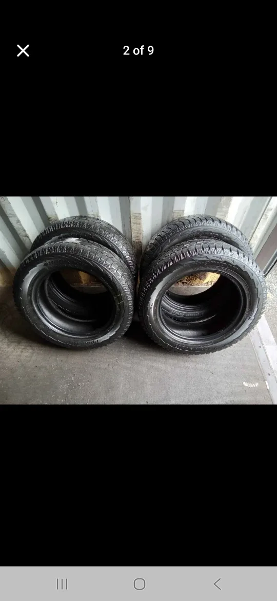 Set of 4 HANKOOK winter tires  (235 65 18) LIKE NEW