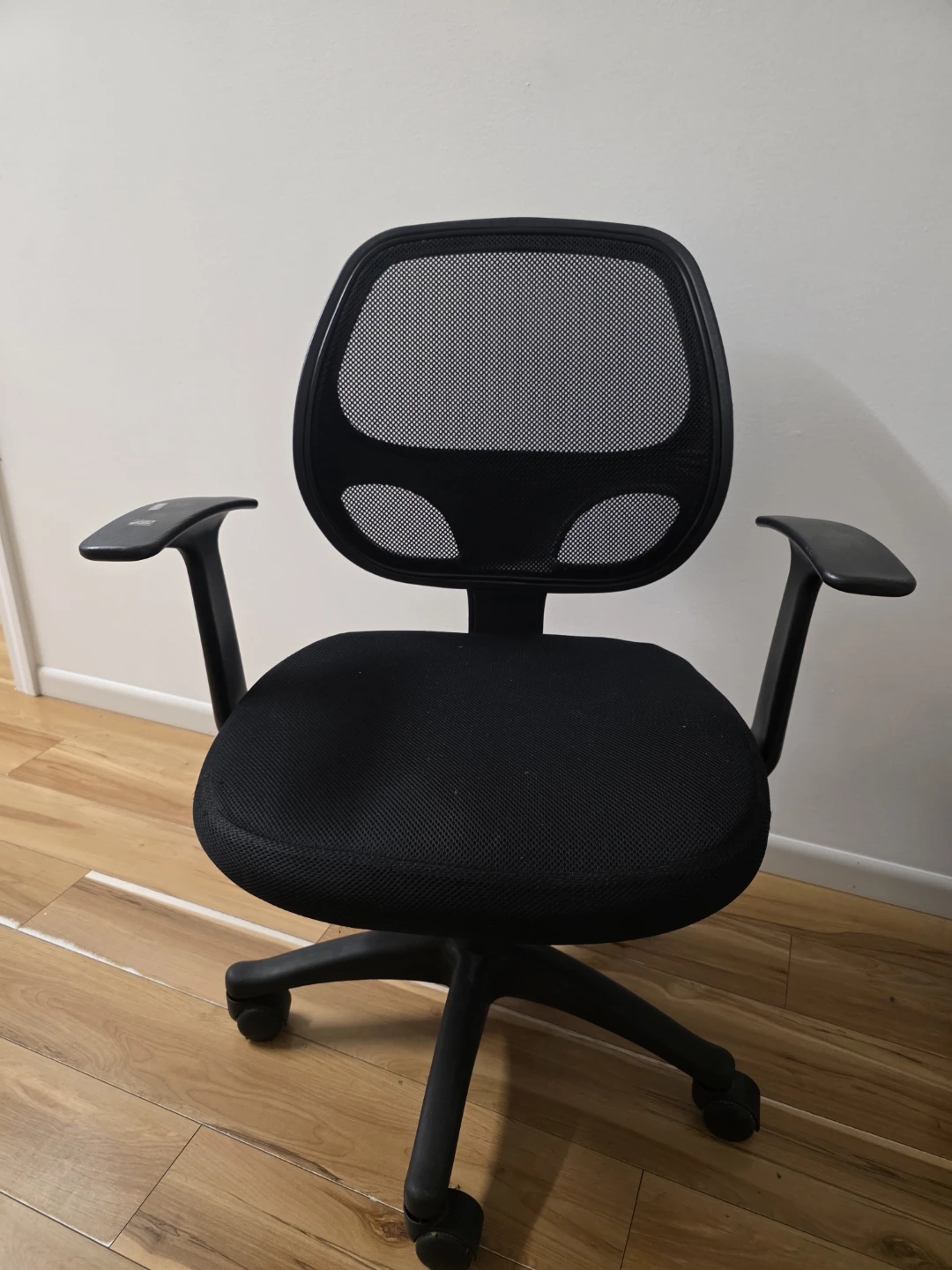 Black Office Chair - photo 2