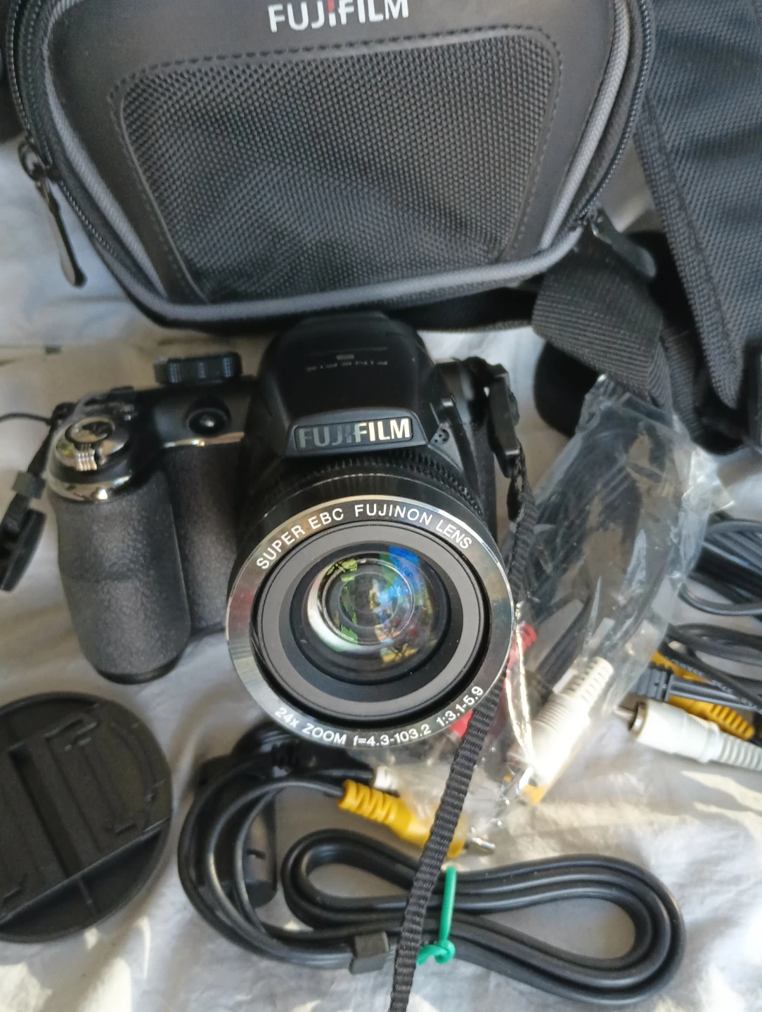 Fujifilm FinePix S4500 Digital Camera