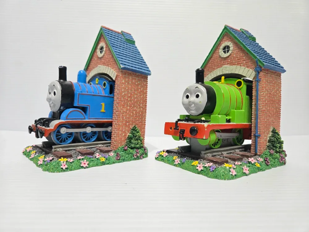 Thomas & Friends Thomas and Percy Bookends image indicator(4)