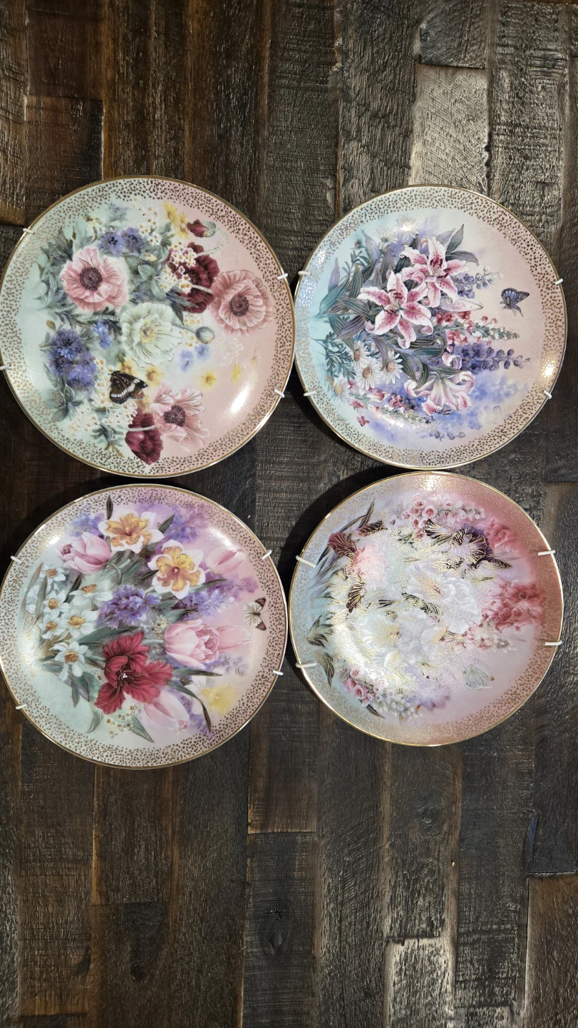 Lena Liu Collector Plates (Set of 4)