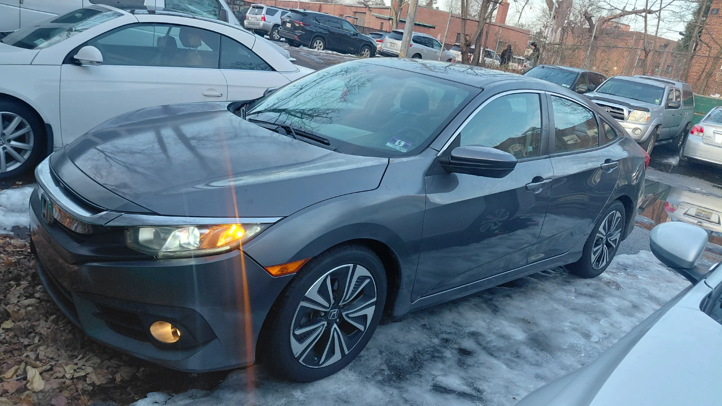 Honda Civic Gray Sedan - photo 3