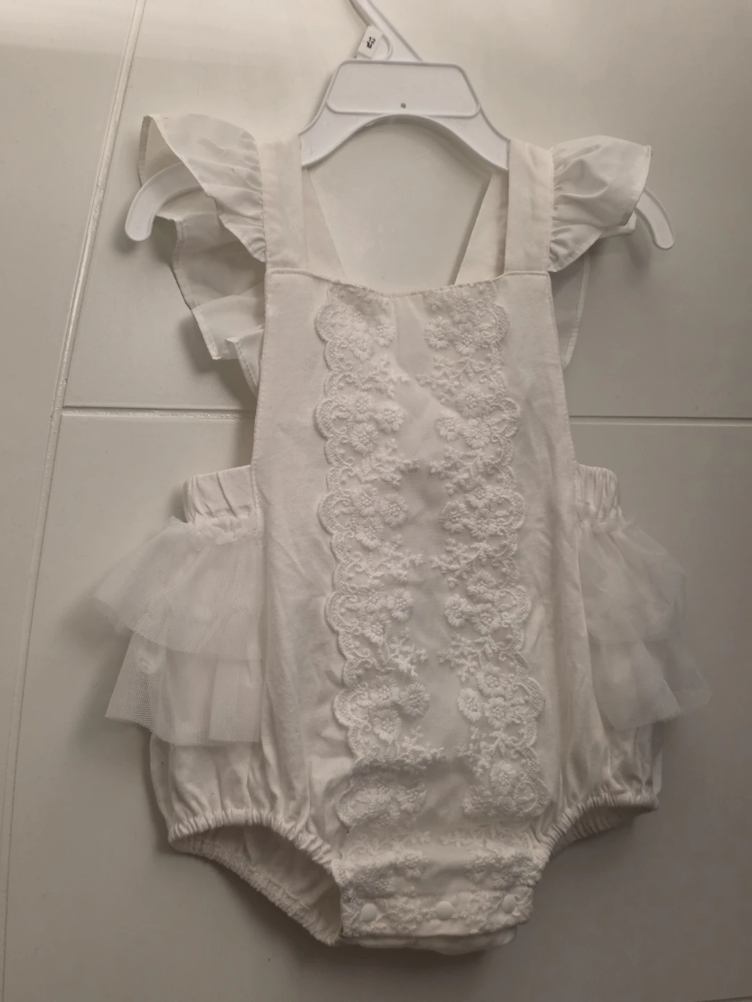 12 month Rey N Cooltry White Baby Romper