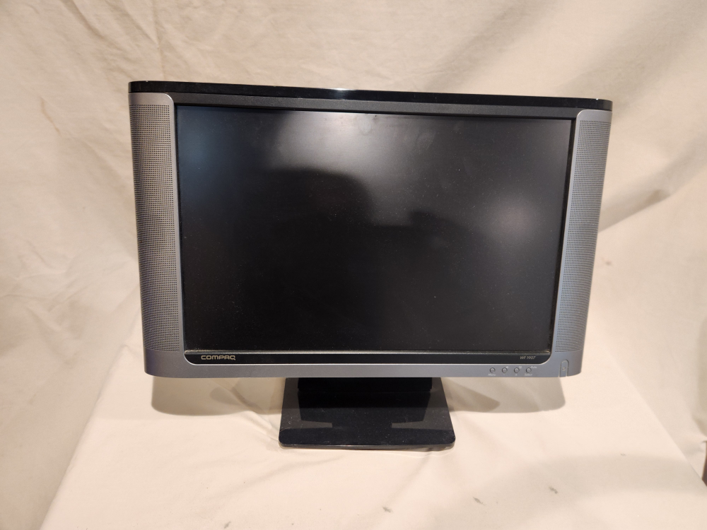 Compaq WF1907 19" LCD Monitor