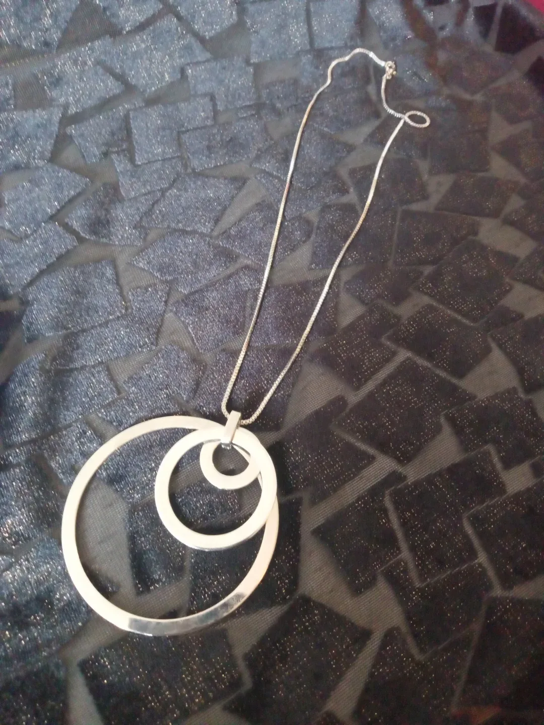 Necklace Lot image indicator(2)