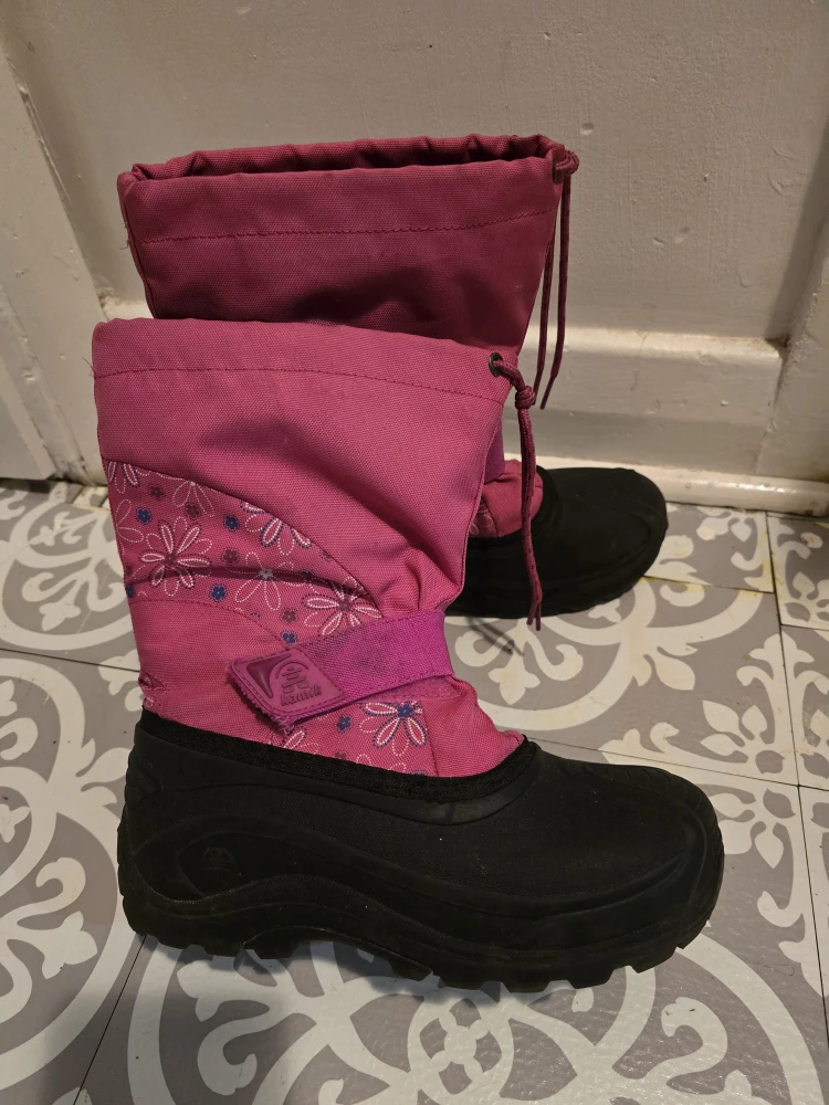 #Cleanout Kamik Pink Snow Boots Size 1