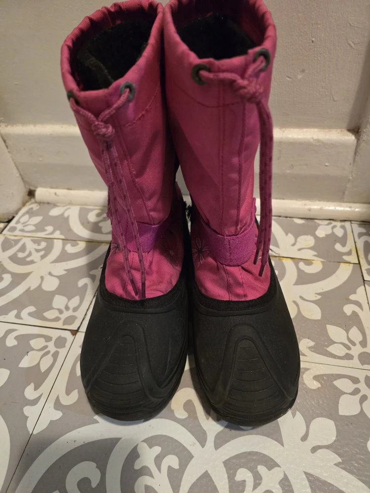 #Cleanout Kamik Pink Snow Boots Size 1 - photo 2