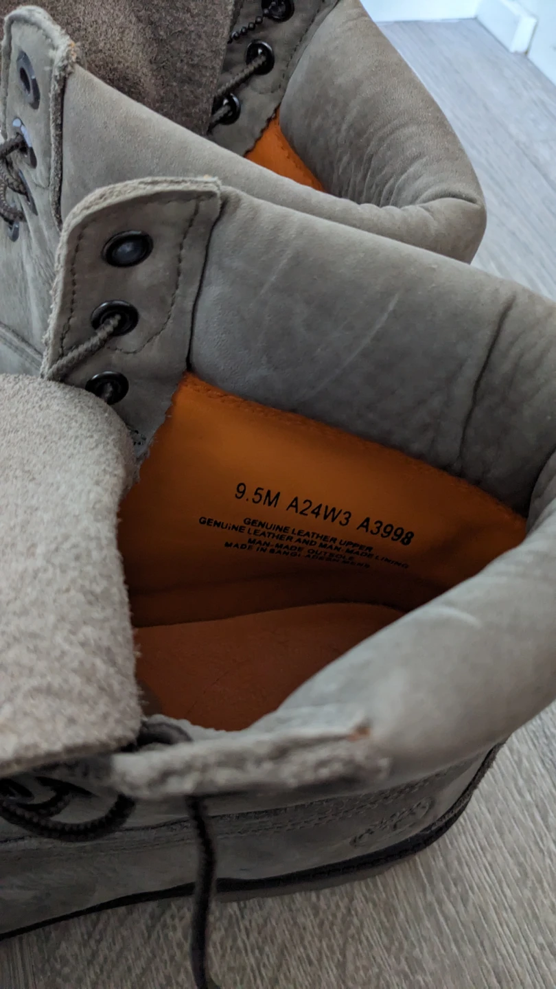 Brand New Timberland Heritage 6" Boots, Size 9.5 - photo 4