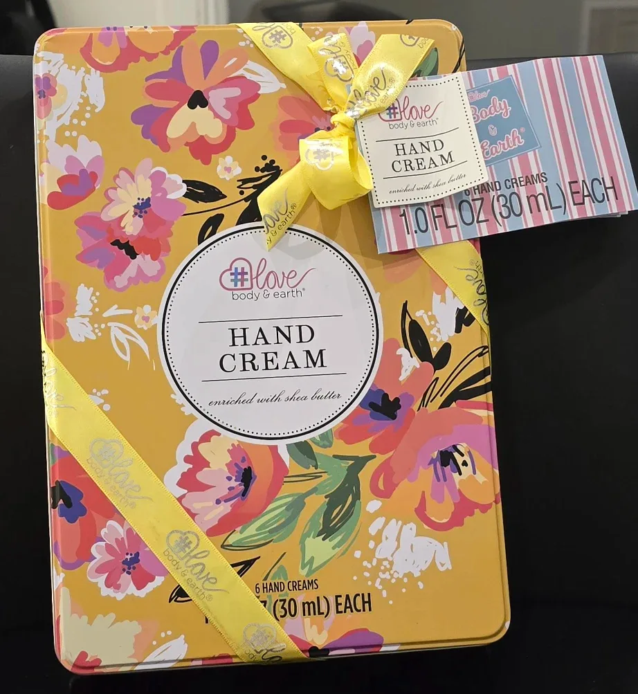 NEW! Body & Earth Hand Cream Set! (6 x 30ml)