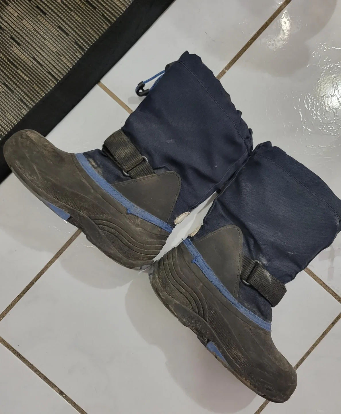 Kids Kamik Winter boots - size 13C image indicator(3)