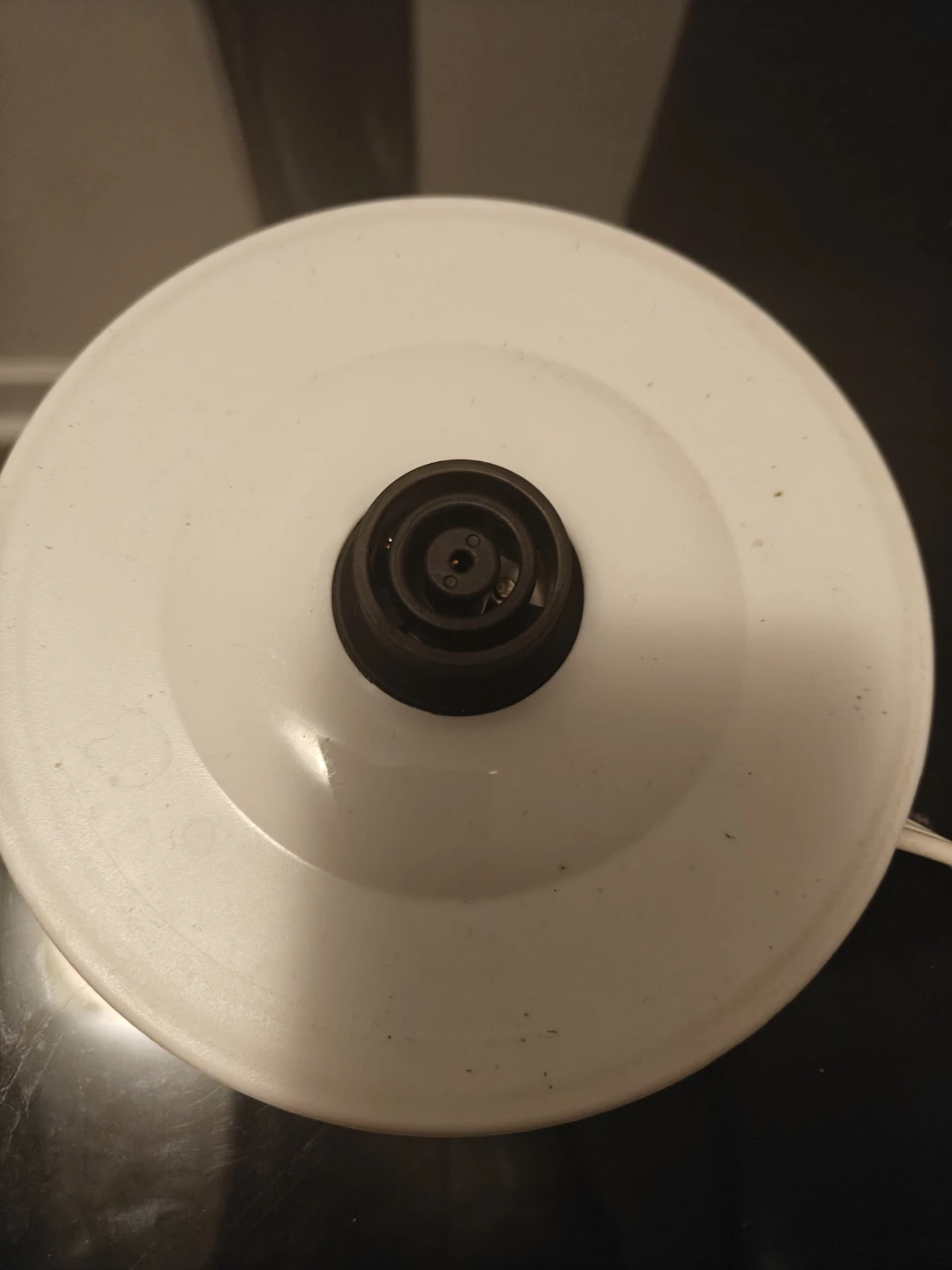 White Electric Kettle - Toastmaster - photo 3