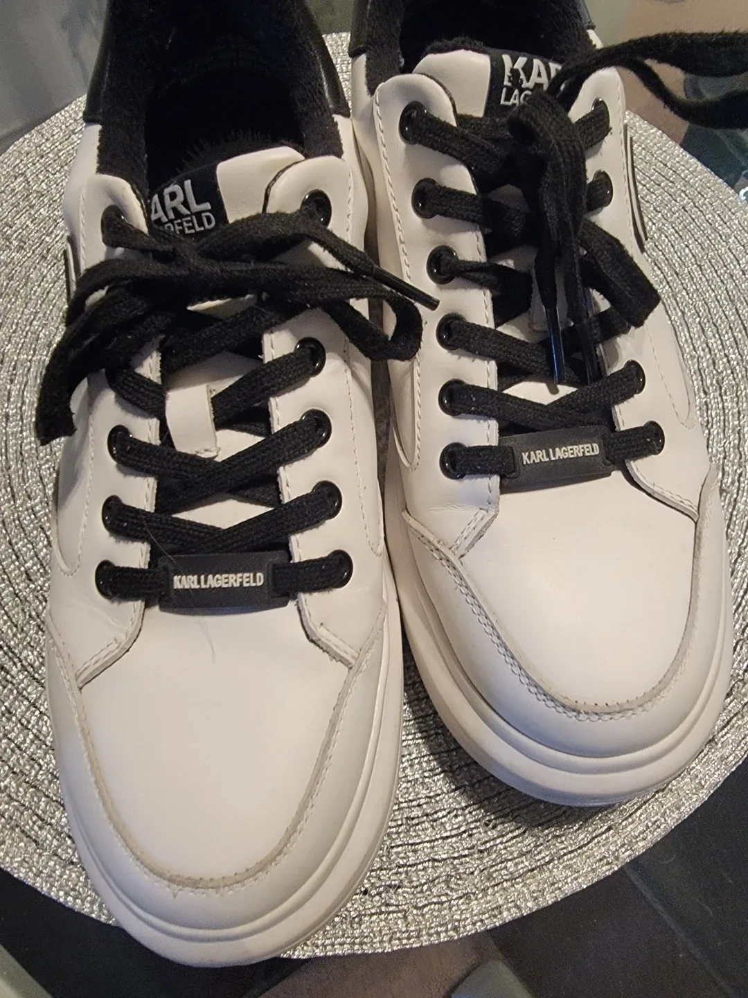 Karl Lagerfeld White Sneakers image indicator(2)