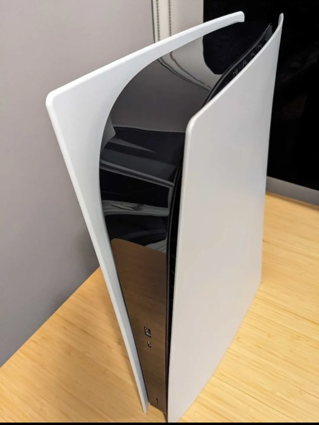 PS5 (no scam). Like new. God of war. CLEAN. Upgraded heat sink. image indicator(3)