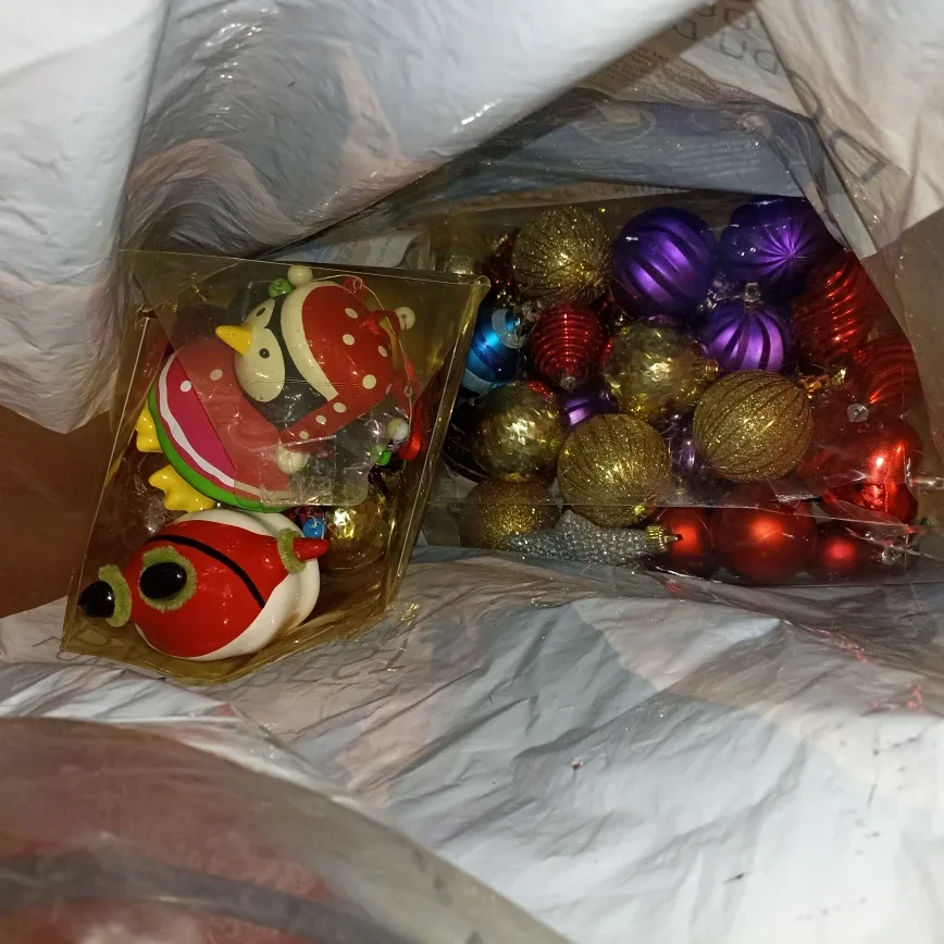 ‼️Free‼️Christmas Decorations a big bag image indicator(2)