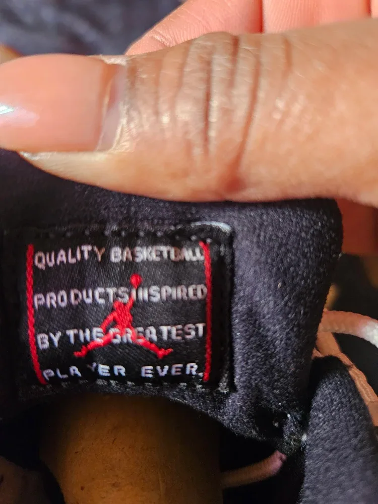 Air Jordan 11 Retro Low IE Size 6Y image indicator(4)