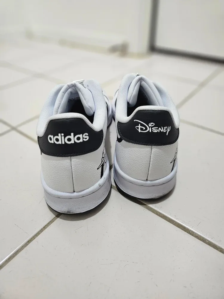 Adidas x Mickey Mouse Shoes - Men Size 10 image indicator(4)